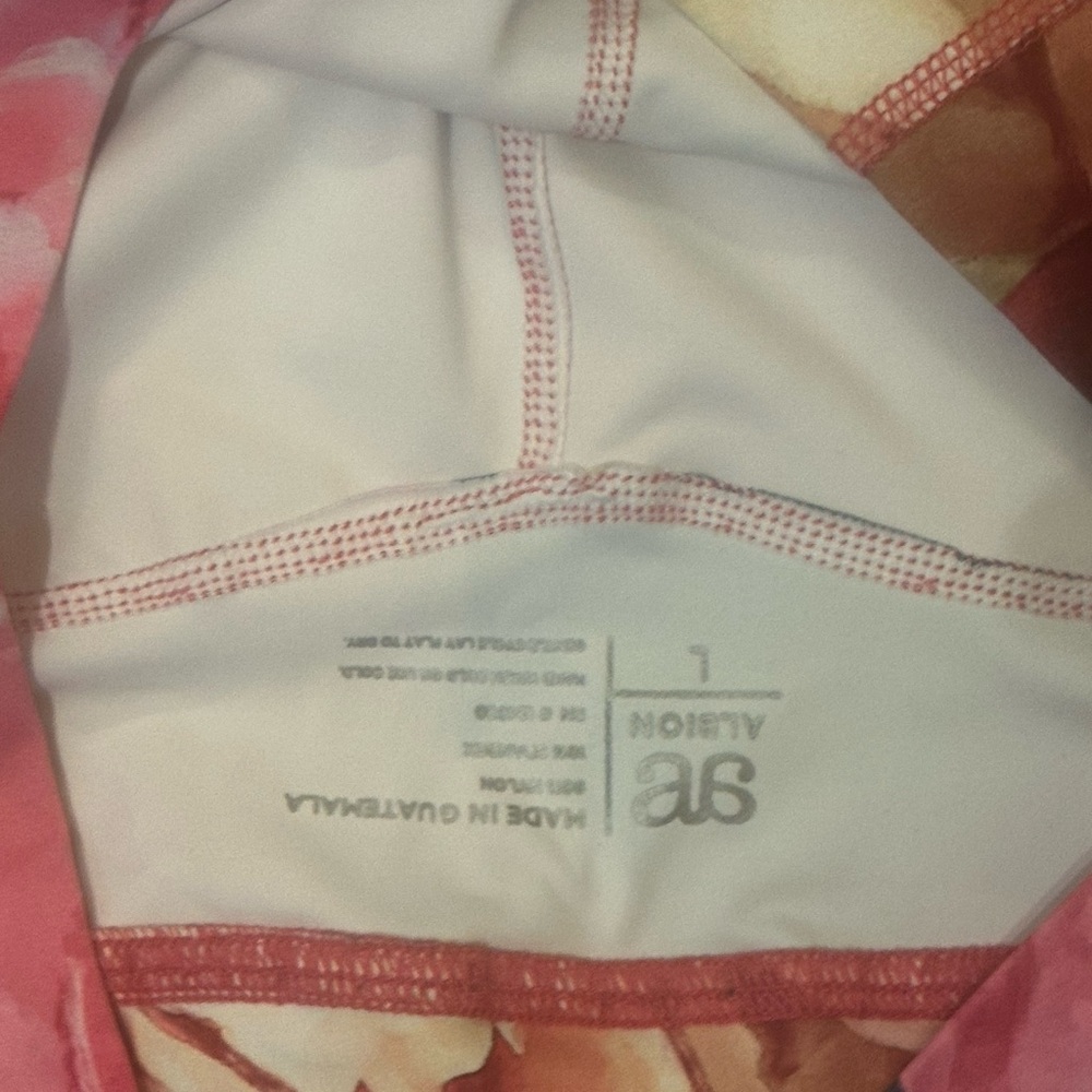 Albion Peony Cropped Leggings - Picture 6 of 7